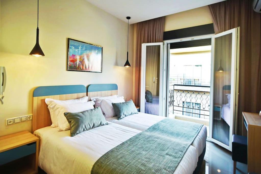 City Pearl Dntwn Apts Heraklion Exteriör bild